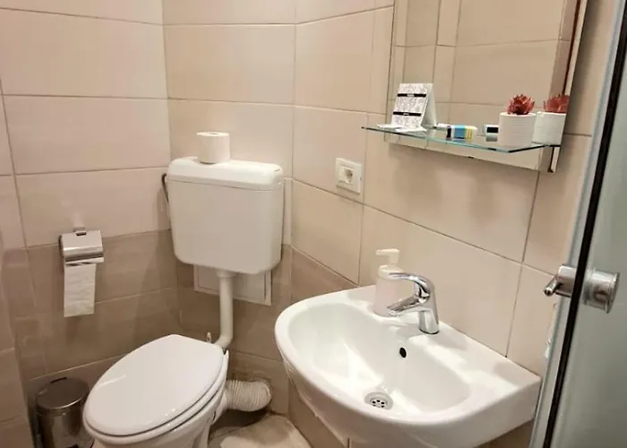 Inchiriez Garsoniera In Regim Hotelier Unirii Lejlighed *