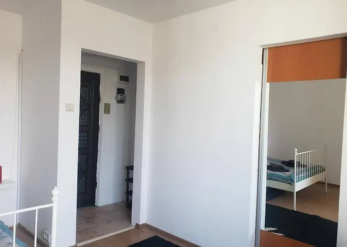 Inchiriez Garsoniera In Regim Hotelier Unirii Apartman *